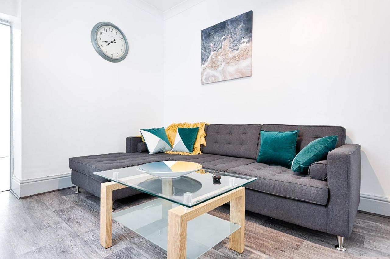 Walk To Swansea Stadium, 3 Rooms, Smart Tv'S 外观 照片