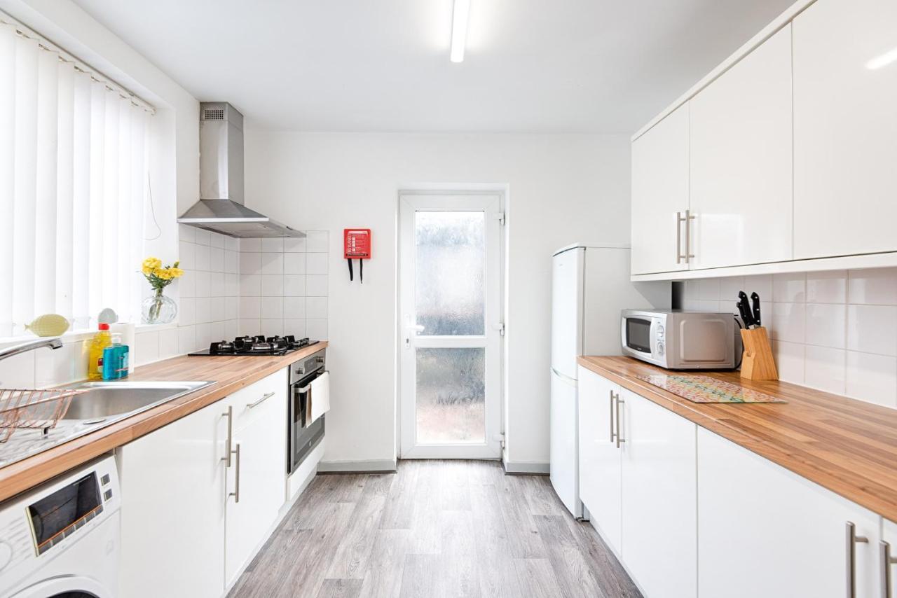 Walk To Swansea Stadium, 3 Rooms, Smart Tv'S 外观 照片